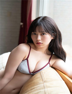 《m3u8-美女脱体视频》
